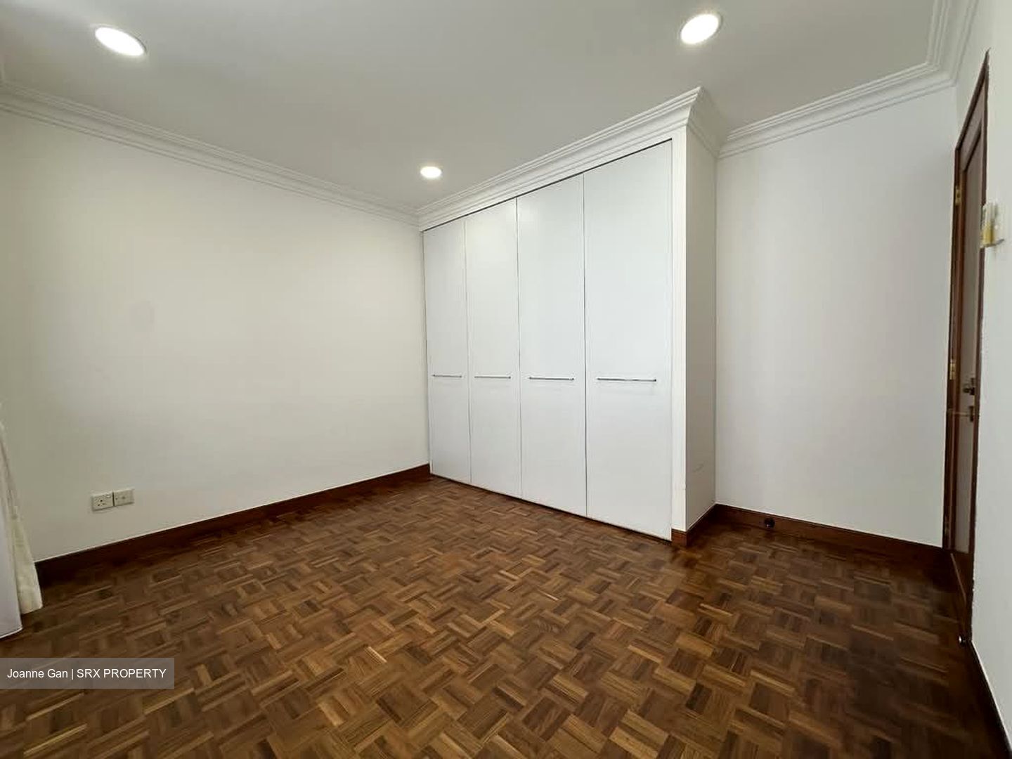 Villa Des Flores (D11), Condominium #584353091